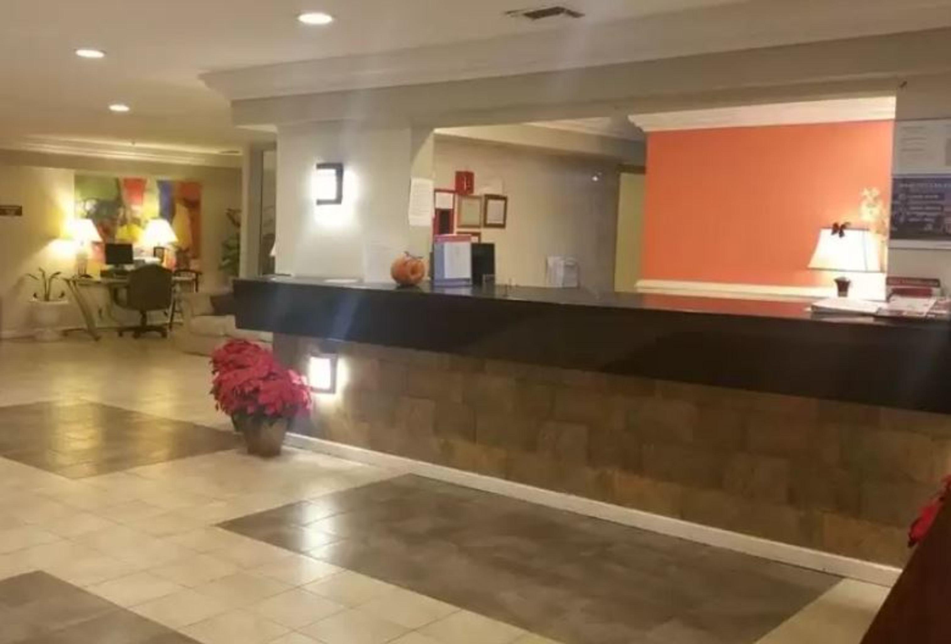 Super 8 By Wyndham Temple I-35 Hotel Exterior foto